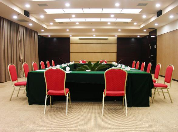 小型会议室装修设计尺寸完工图片